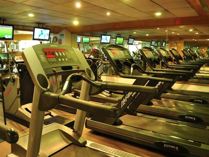Royal Pedregal Hotel Mexico By Eksteriør billede A row of treadmills
