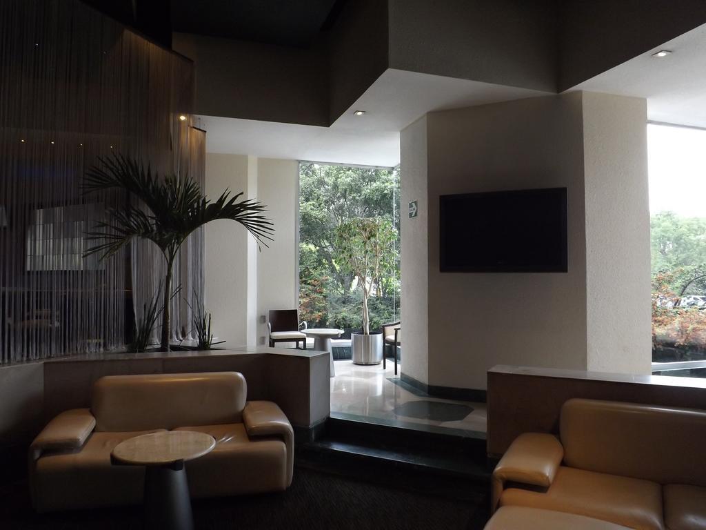 Royal Pedregal Hotel Mexico By Eksteriør billede The lobby of the hotel